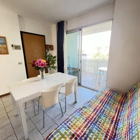 Apartment Cozy Flat Near The With Terraces *